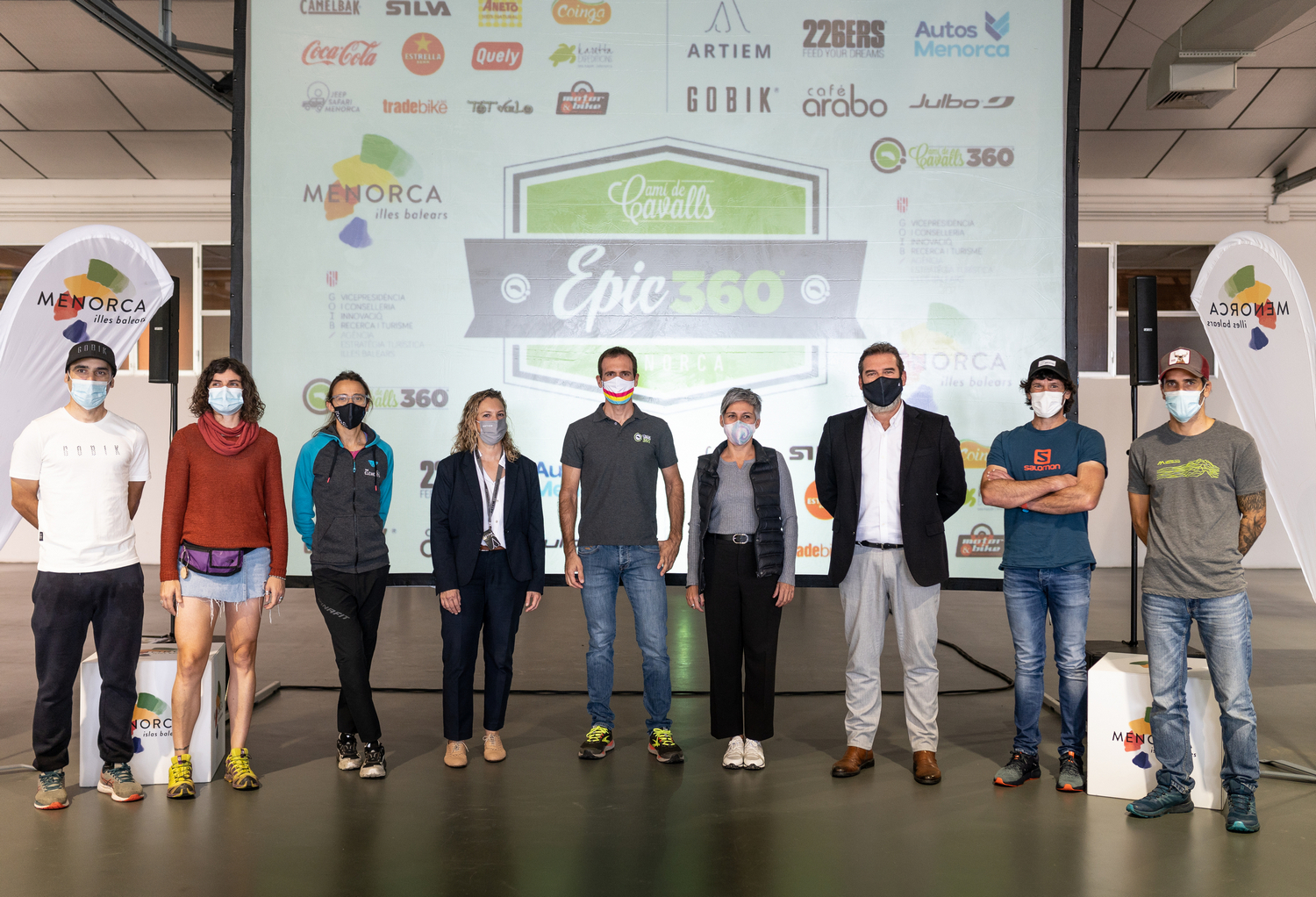 Isma Ventura, Ada Xinxó, Anna Comet, Ana Panera, Joan Febrer, Elena Costa, Carlos Montes, Isusko Barrenetxea i Roberto Garay (Foto: Oriol Batista).