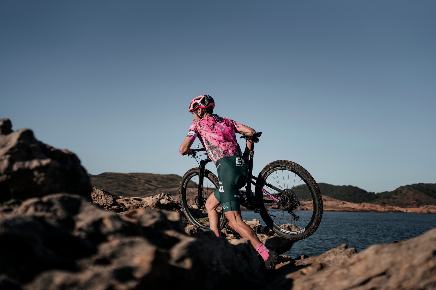 Lachlan Morton en Camí de Cavalls 360º Non-Stop MTB (Foto: Jordi Saragossa).