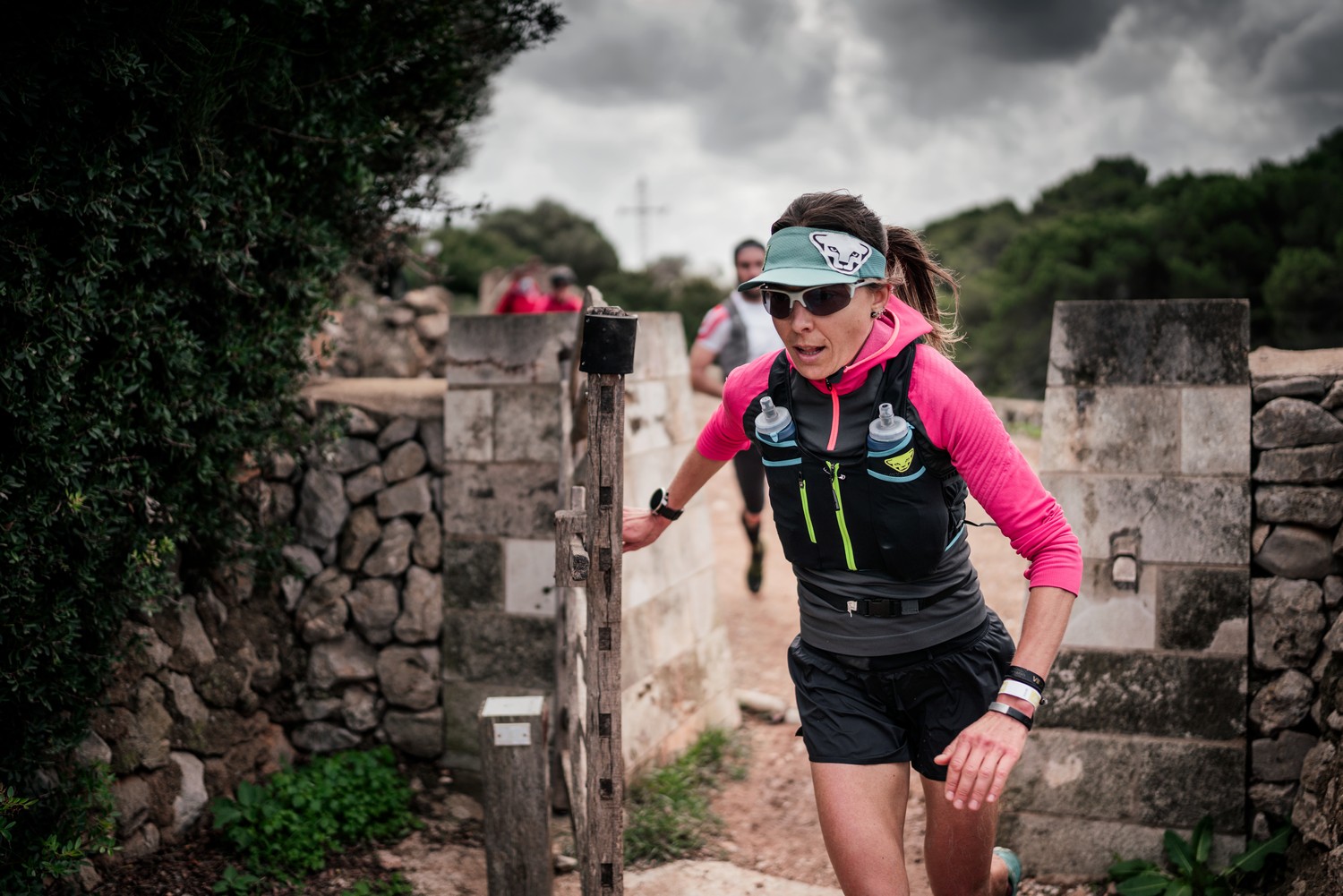 Anna Comet en l’etapa 1 de l’ARTIEM Epic Camí de Cavalls 360º 2022 en categoria Experience 360º (Foto: Jordi Saragossa).