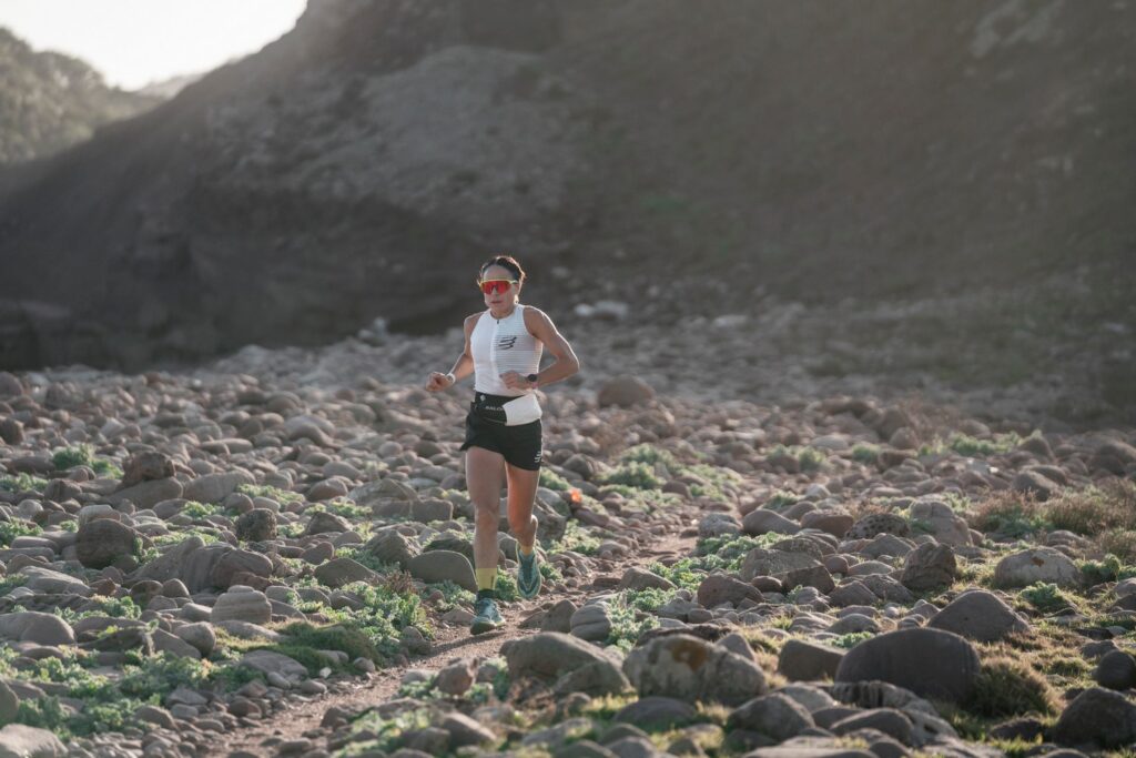 Alfonsina Peppa a l'ARTIEM Epic Camí de Cavalls 360º Menorca 2023 (Foto: The Adventure Bakery).