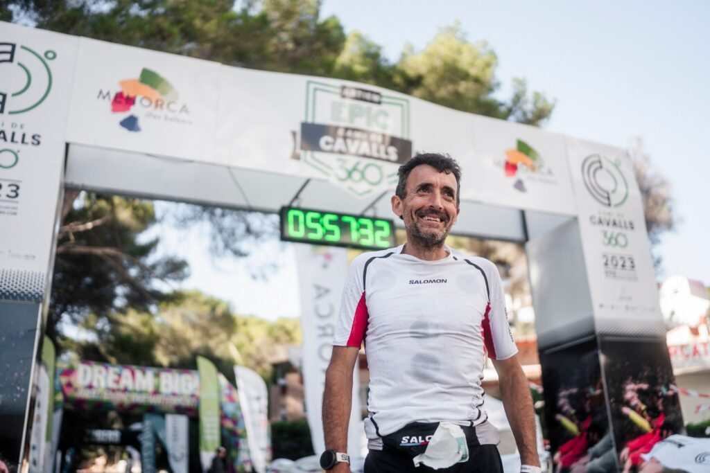 Miguel Heras a l'ARTIEM Epic Camí de Cavalls 360º Menorca 2023 (Foto: The Adventure Bakery).