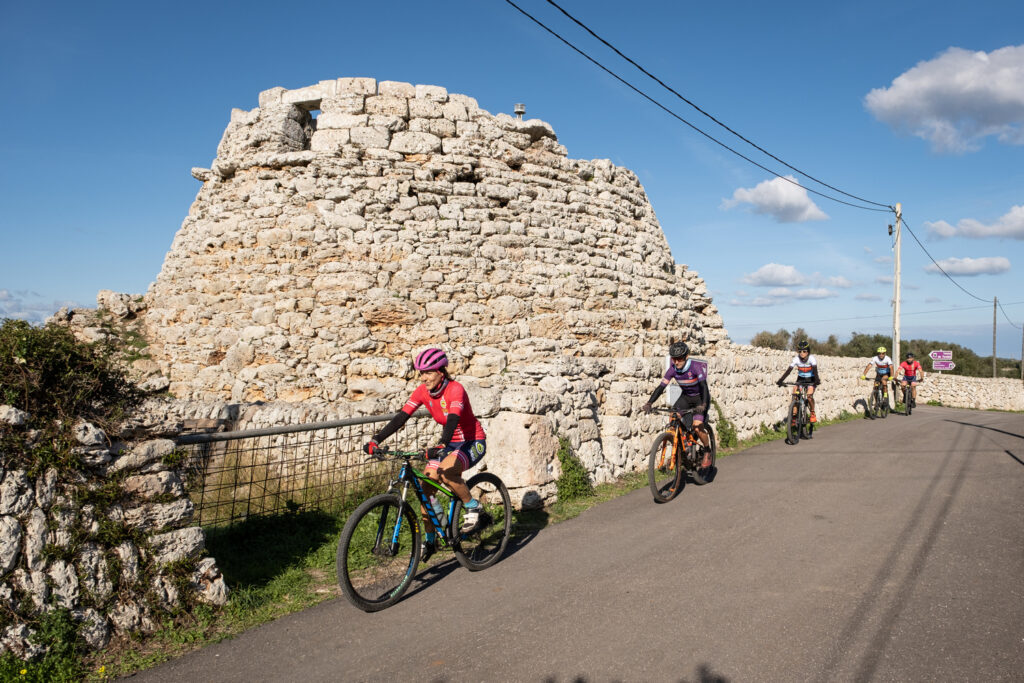 Patrimoni talaiòtic (Foto: Camí de Cavalls 360º).