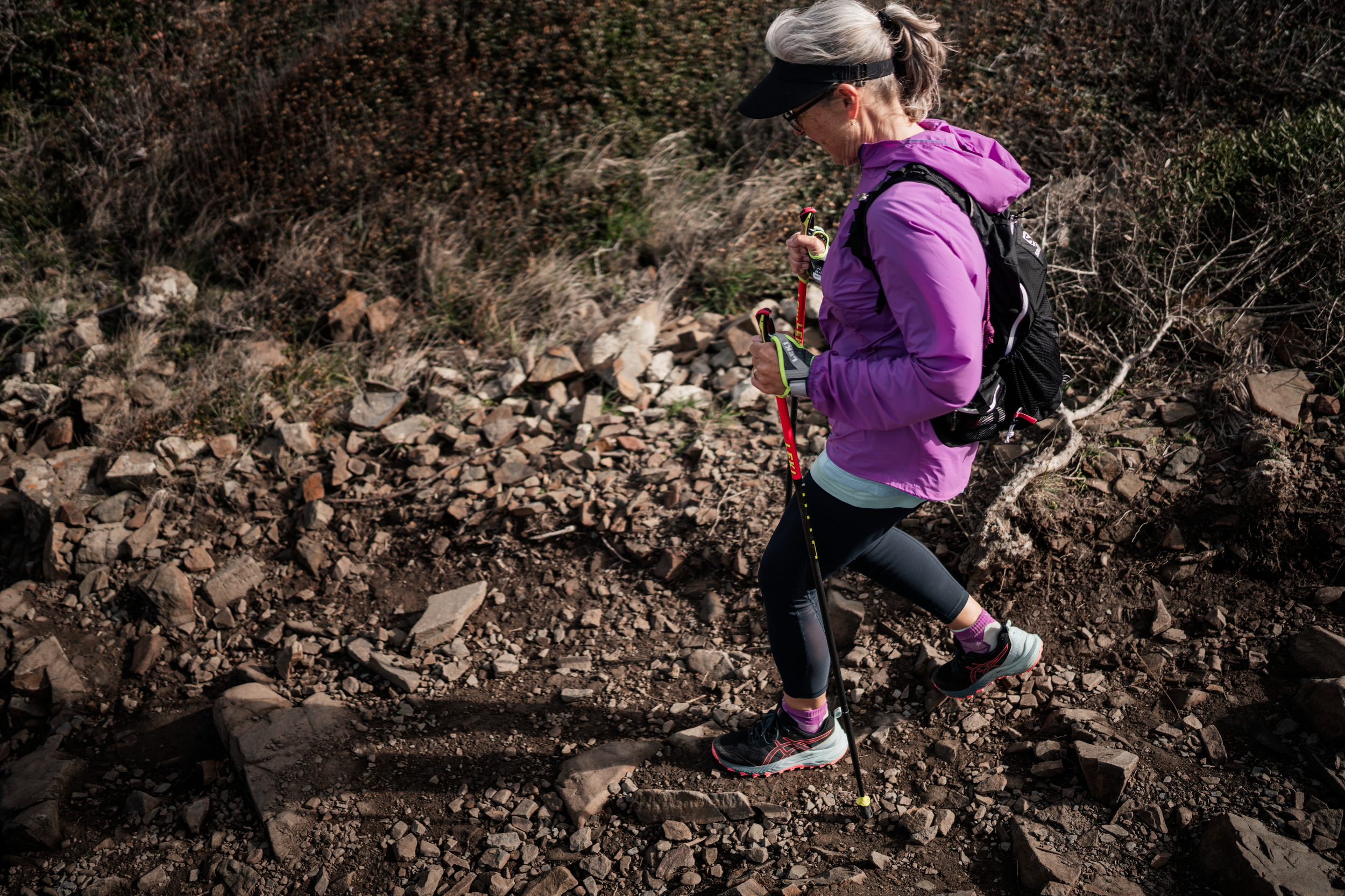 Terreny irregular a Camí de Cavalls 360º (Foto: The Adventure Bakery).
